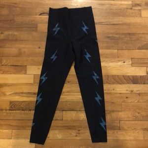 Ultracor High Waisted Leggig — Size M